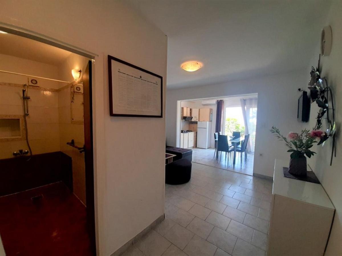 Apartments Nada Krk Island Exterior foto