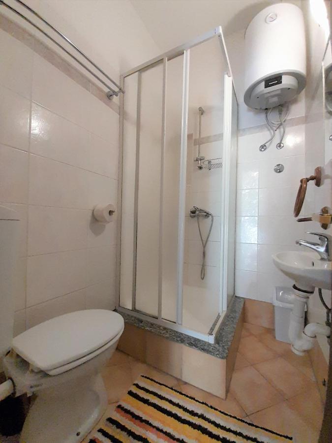 Apartments Nada Krk Island Exterior foto